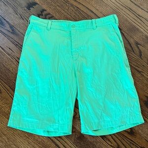 E Nike Men's Golf Tour Performance 34 Pastel Green Flat Front Shorts